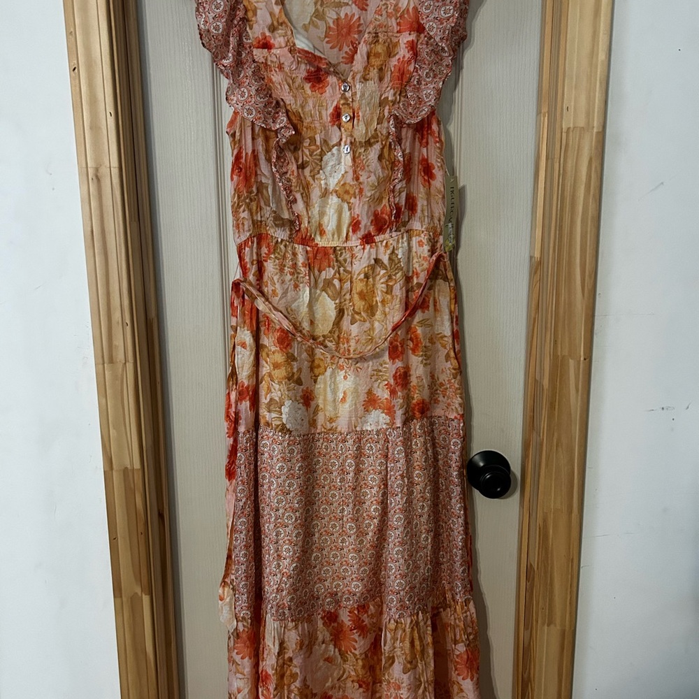 Floral Sleeveless Maxi Dress